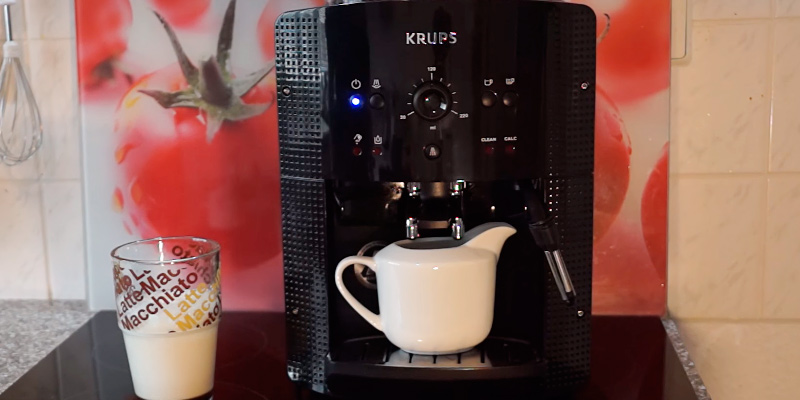 Die Übersicht über die KRUPS EA8108 Kaffeevollautomat