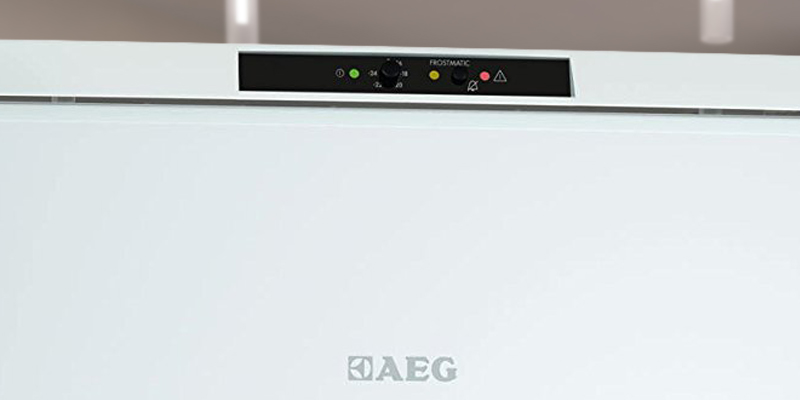 AEG A71100TSW0 Gefrierschrank bei der Nutzung - Bestadvisor