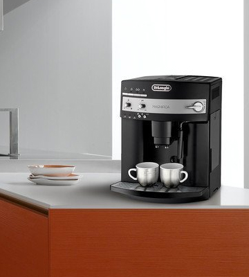 Delonghi ESAM3000.B Magnifica Coffee Machine - Bestadvisor
