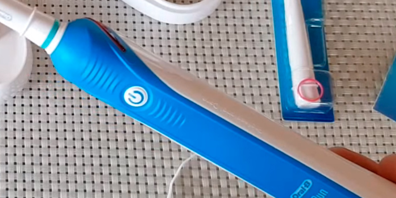 Detaillierte Übersicht über die Oral B Pro 3000 Power Rechargeable Electric Toothbrush Elektrische Zahnbürste