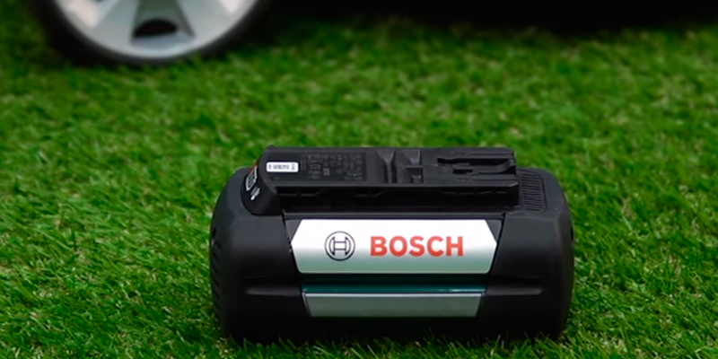 Bosch Rotak 32 Li HP bei der Nutzung