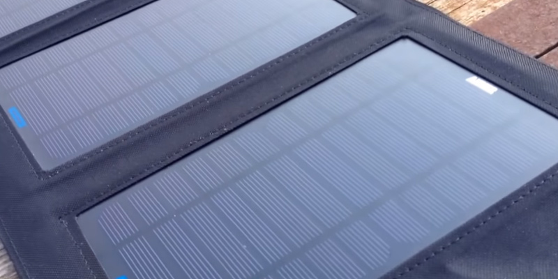 Detaillierte Übersicht über die Anker Solar Charger PowerPort Ladegerät Panel 21W