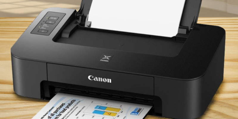 Canon TS205 Farbtintenstrahl-Drucker bei der Nutzung