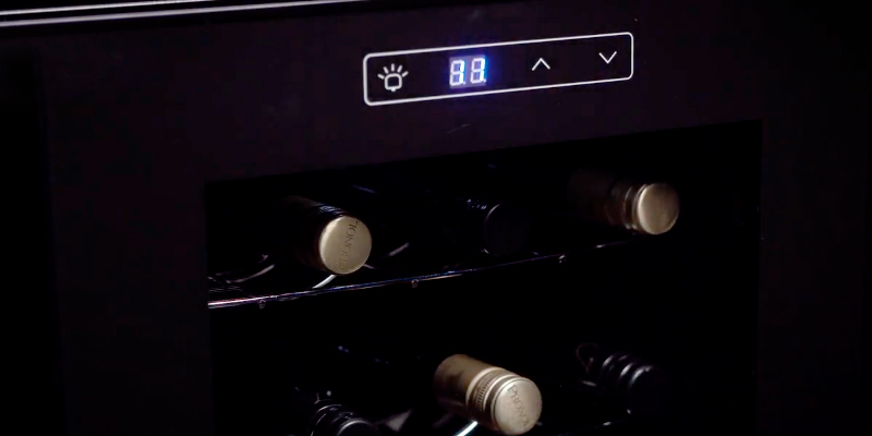 Die Übersicht über die TriStar WR-7512 12 Flaschen Dual Zone Weinkühlschrank