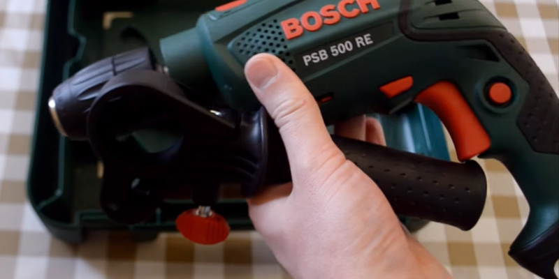 Bosch PSB 500 RE bei der Nutzung
