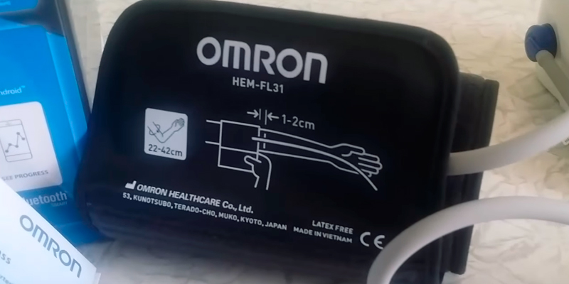 Detaillierte Übersicht über die Omron M700 Intelli IT Blutdruckmessgerät mit App